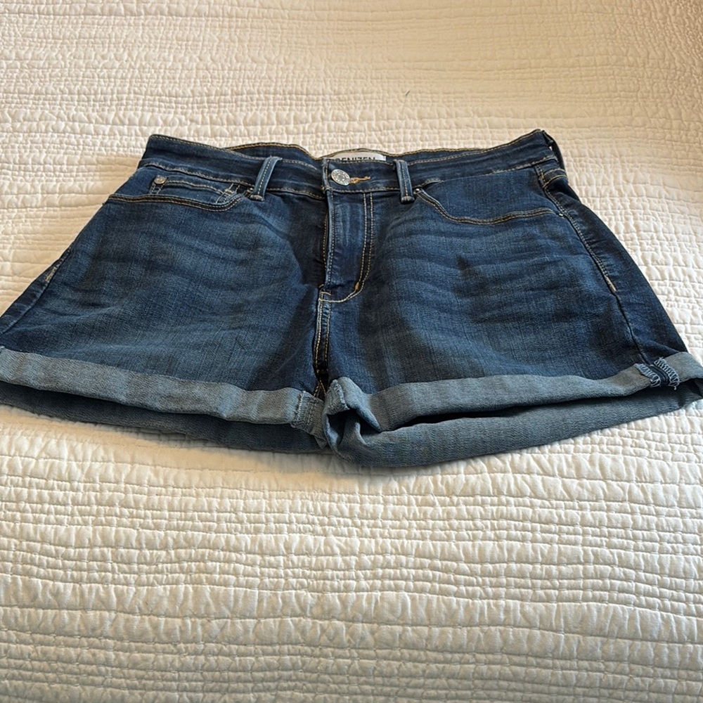 Levi's Blue Jean Shorts Cuffed Casual Style